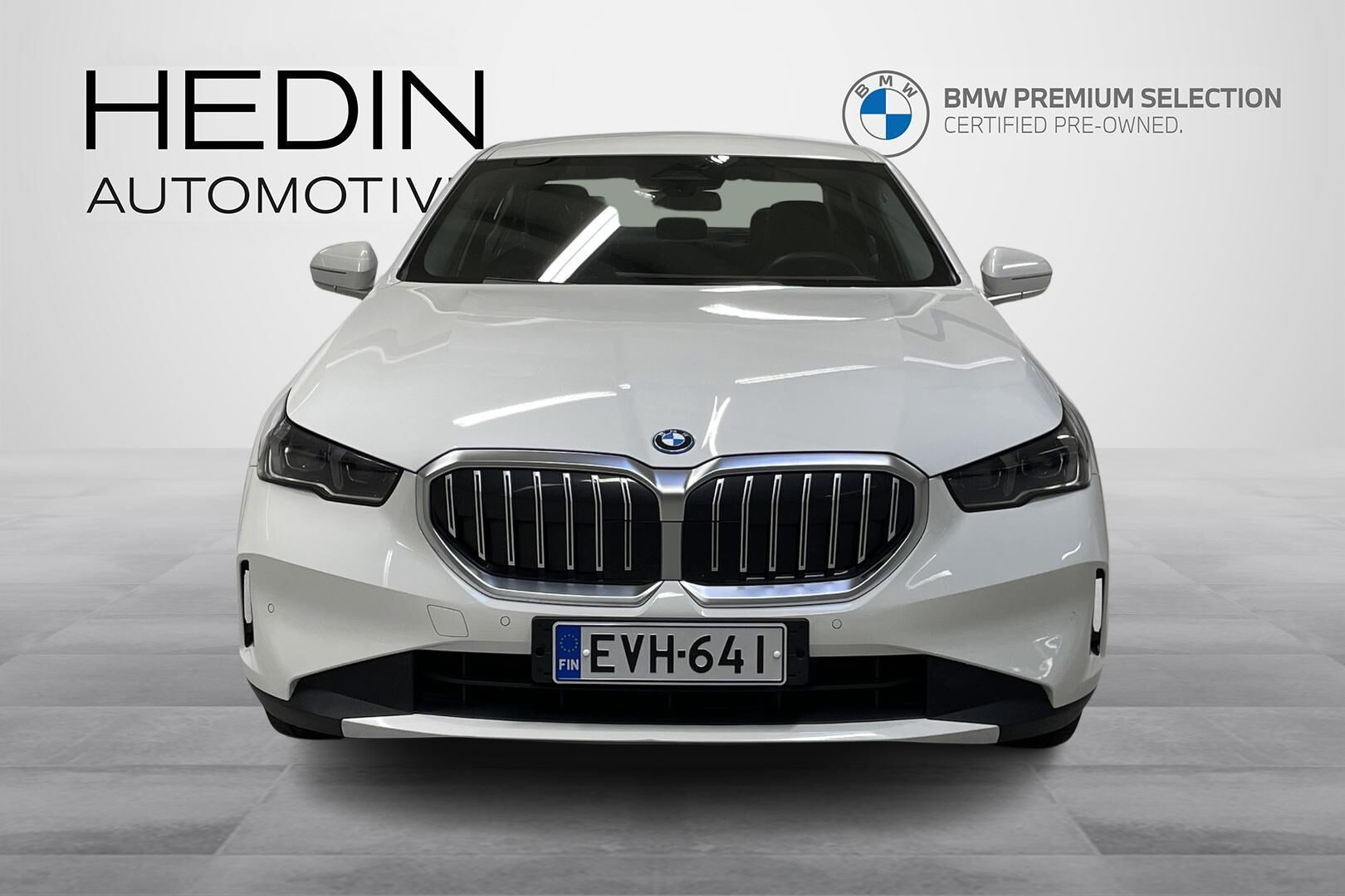 BMW 530 G60 Sedan 530e A Charged Edition 2024, kuva 5/34