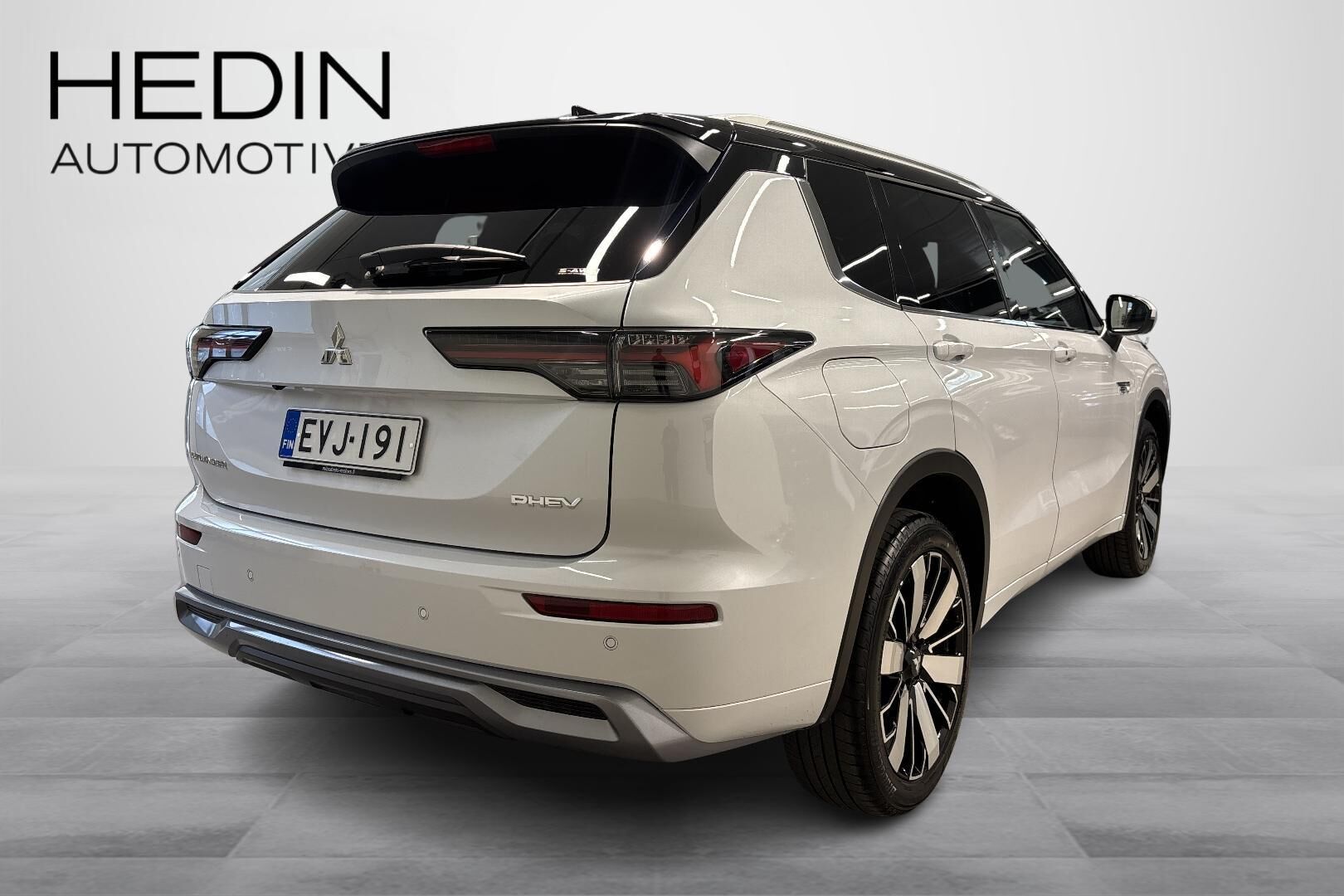 Mitsubishi Outlander 2026, photo 2/27
