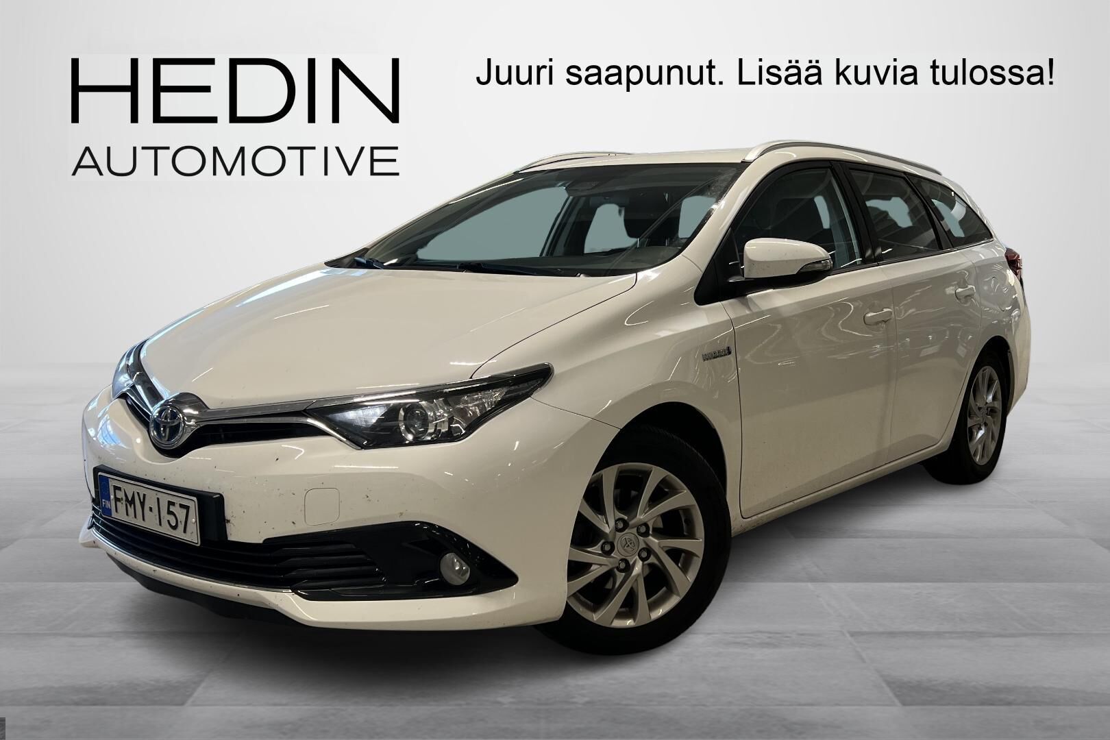 Toyota AURIS - FMY-157