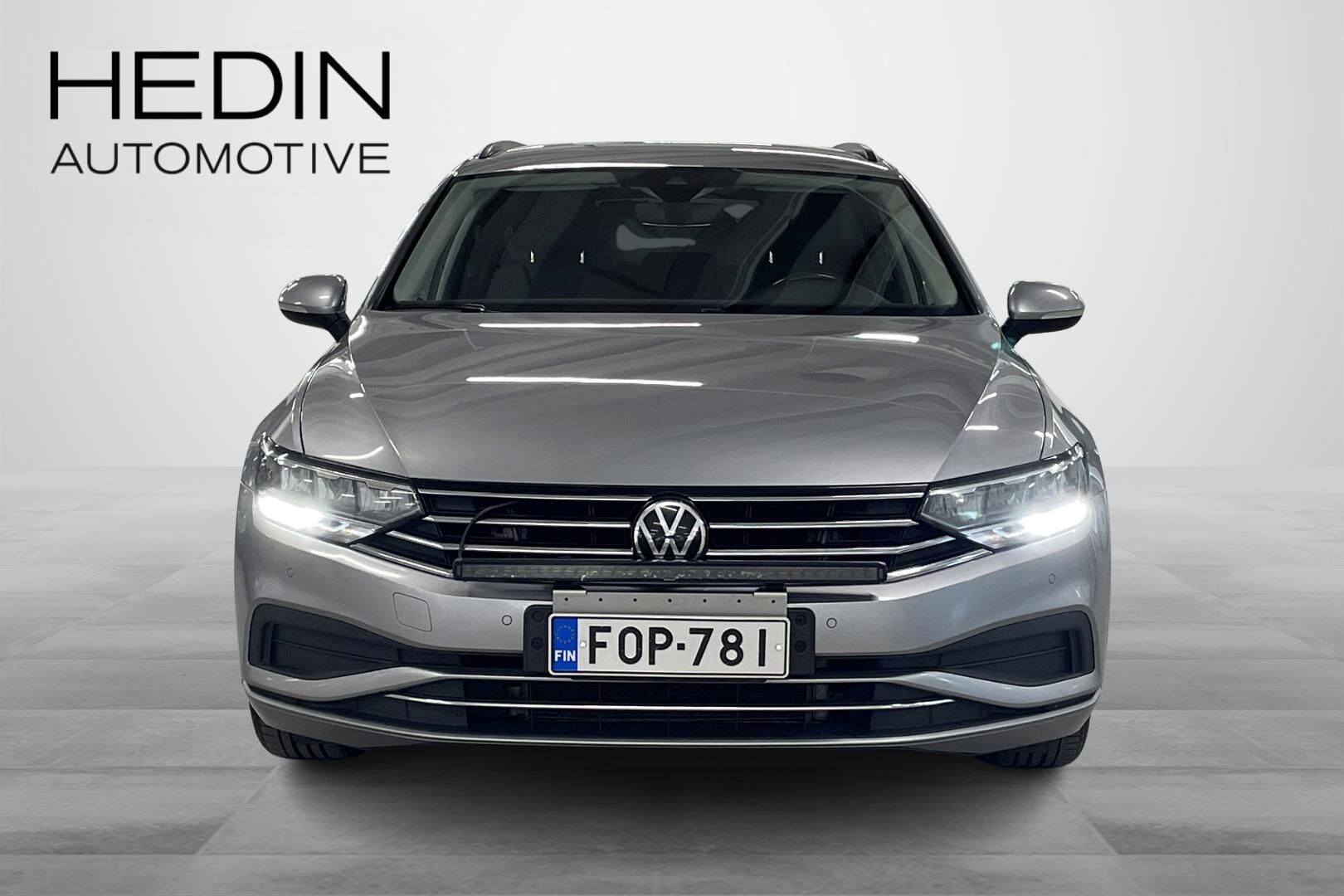 Volkswagen Passat 2021, bild 2/25