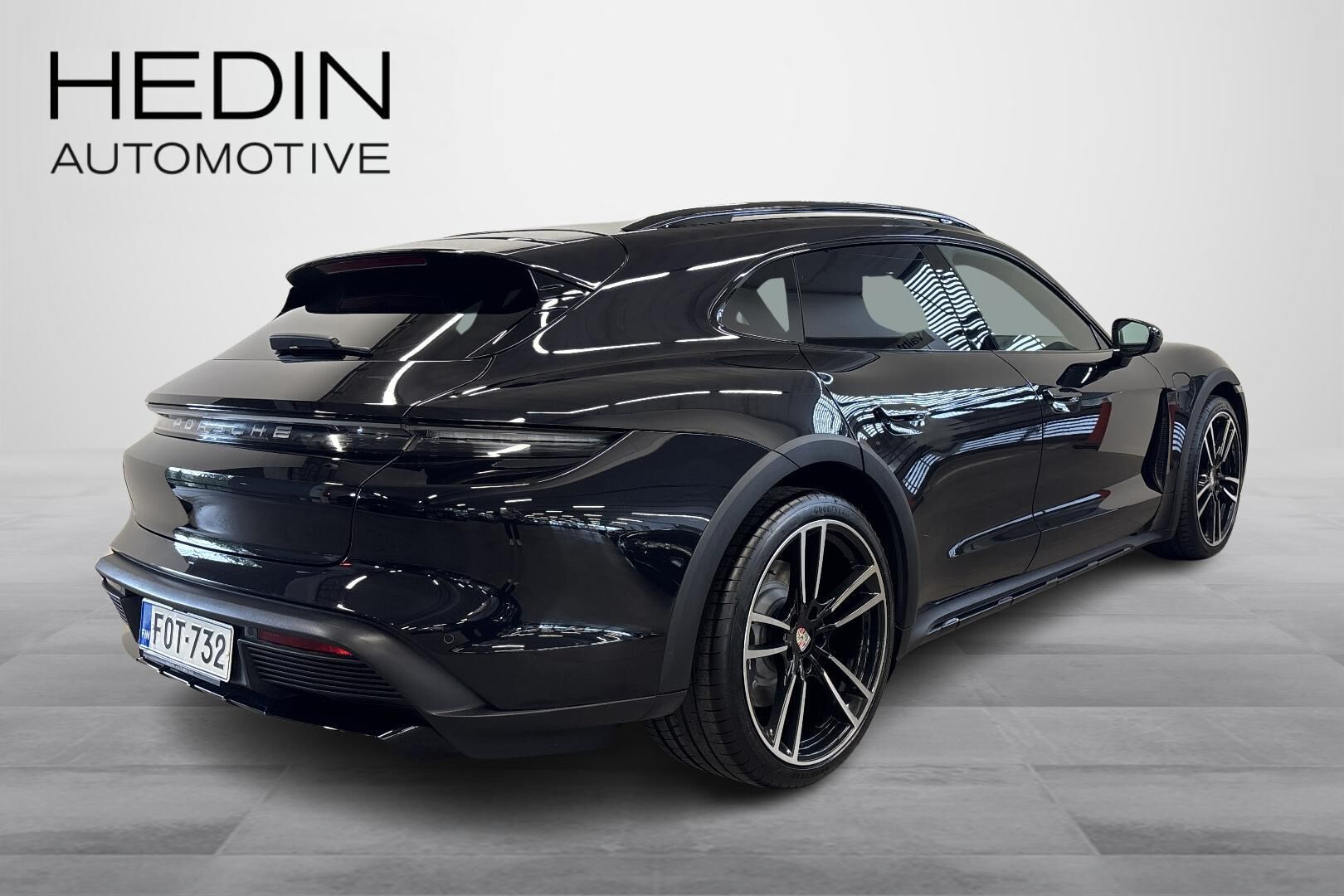 Porsche Taycan 4 Cross Turismo 2021, bild 3/30