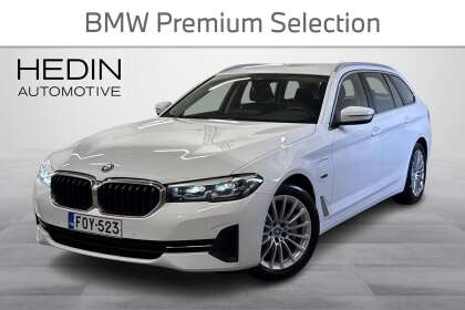 BMW 530 G31 Touring 530e xDrive A Charged Edition // BMW BPS -takuu 24kk/40tkm / Taittuva koukku / Nahat // - FOY-523