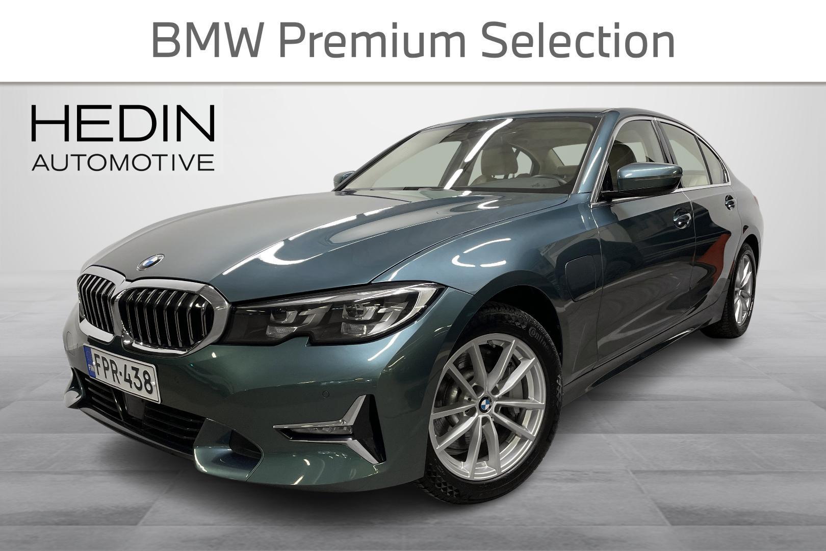 BMW 330 G20 Sedan 330e A Charged Edition Luxury // ACC/ Nahat/ Navi/ Koukku