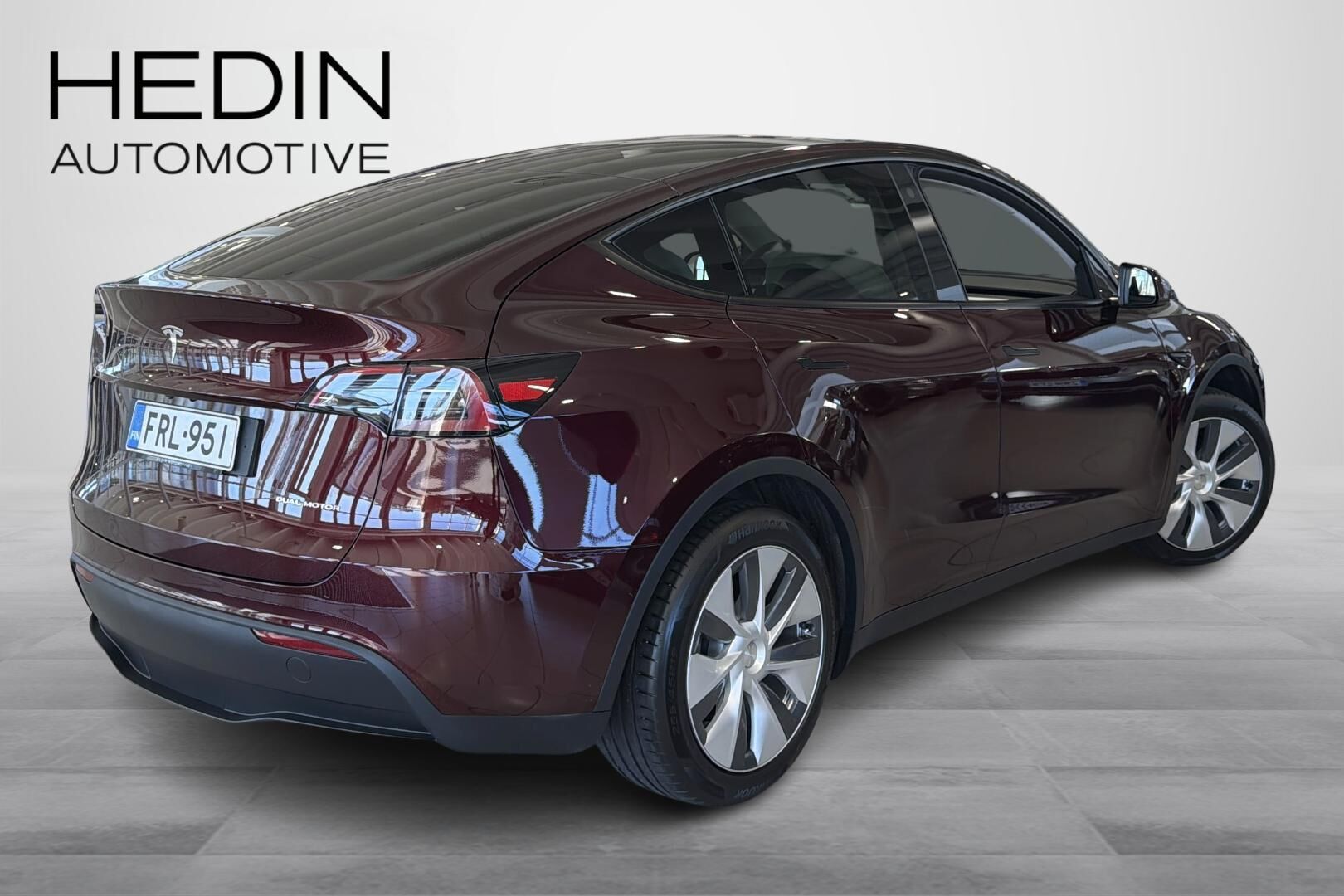 Tesla Model Y Long Range 2023, kuva 3/24