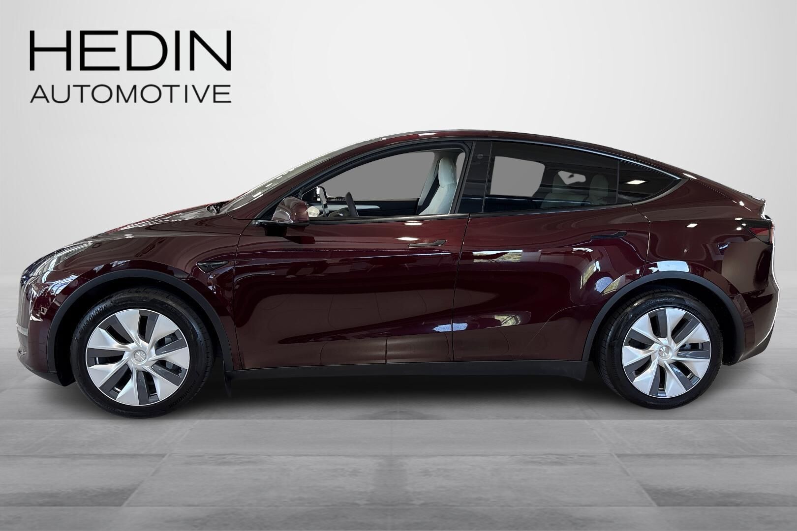 Tesla Model Y Long Range 2023, photo 7/31
