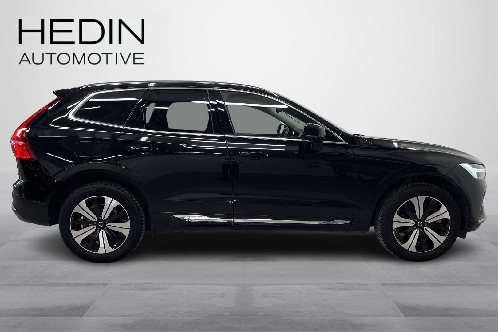 Volvo XC60 2023, photo 7/34
