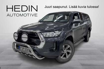Toyota HILUX Extra Cab 4WD 2,8D Active Automaatti // 1-om. / Koukku / Webasto / Lavakate / P.kamera / ACC // - FSP-258