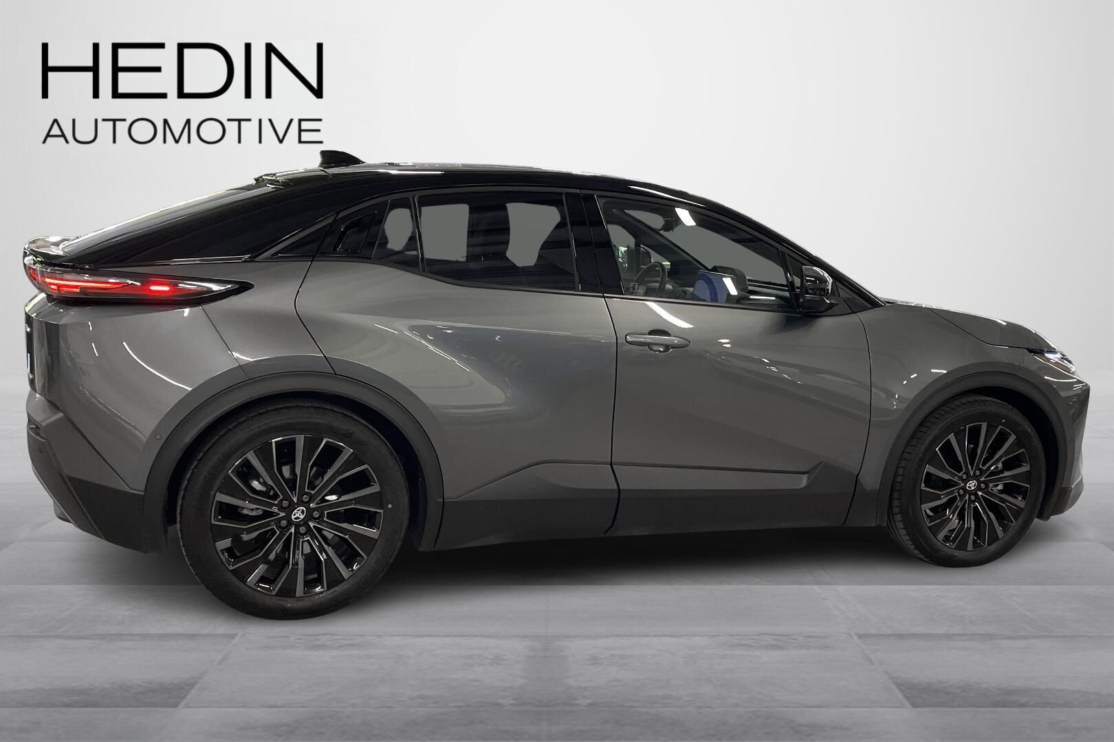 Toyota C-HR+ Executive 77kWh AWD 2026, photo 6/33