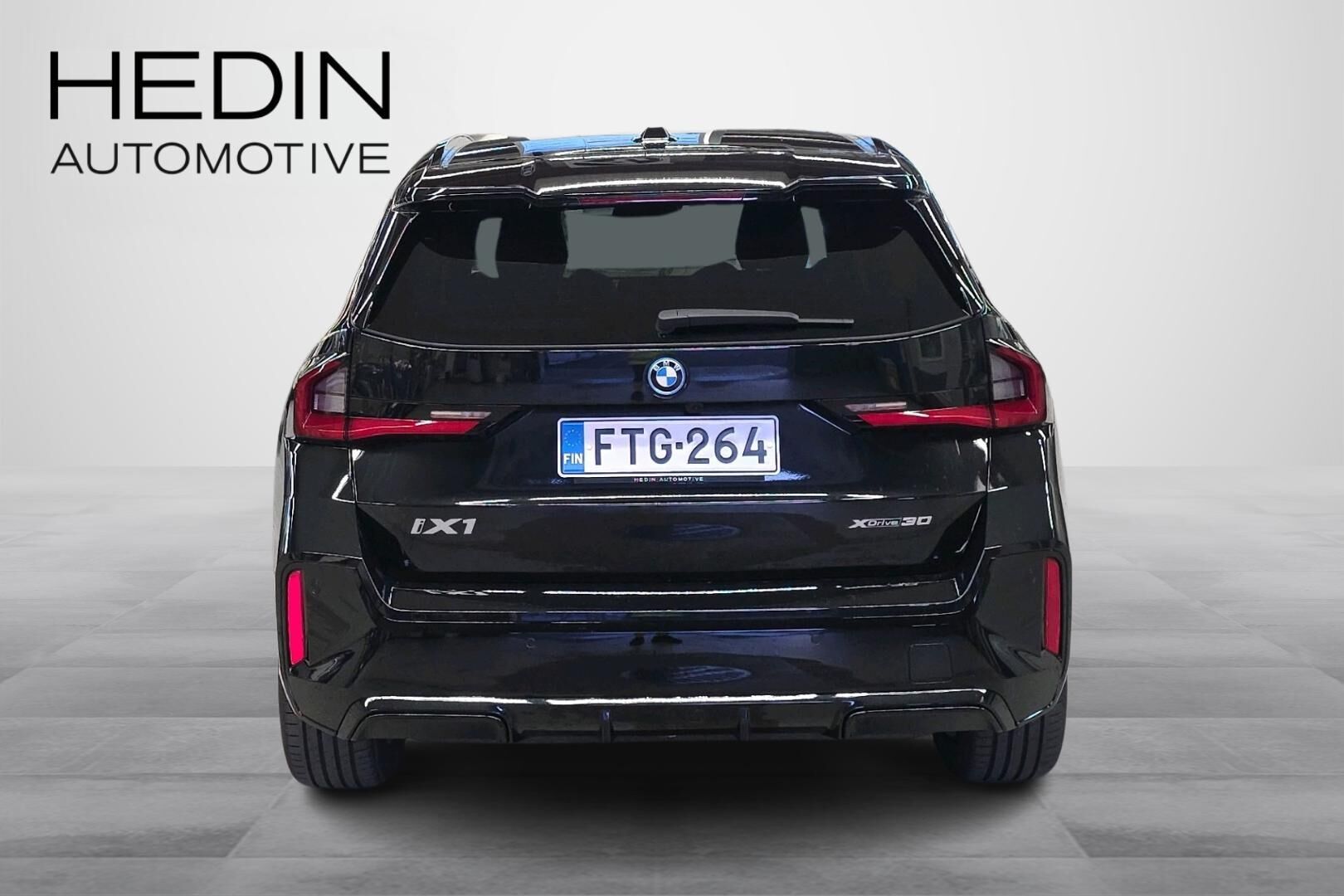 BMW iX1 U11 xDrive30 Fully Charged 2026, kuva 3/24