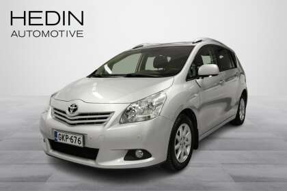 Toyota VERSO  - GKP-676