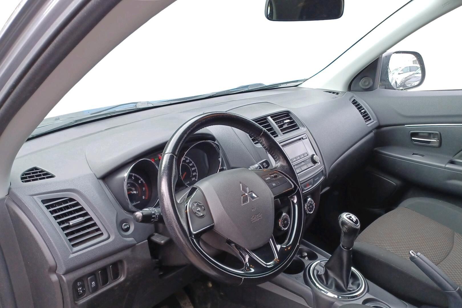 Mitsubishi ASX 1,6 MIVEC Invite 5MT 2016, photo 3/3