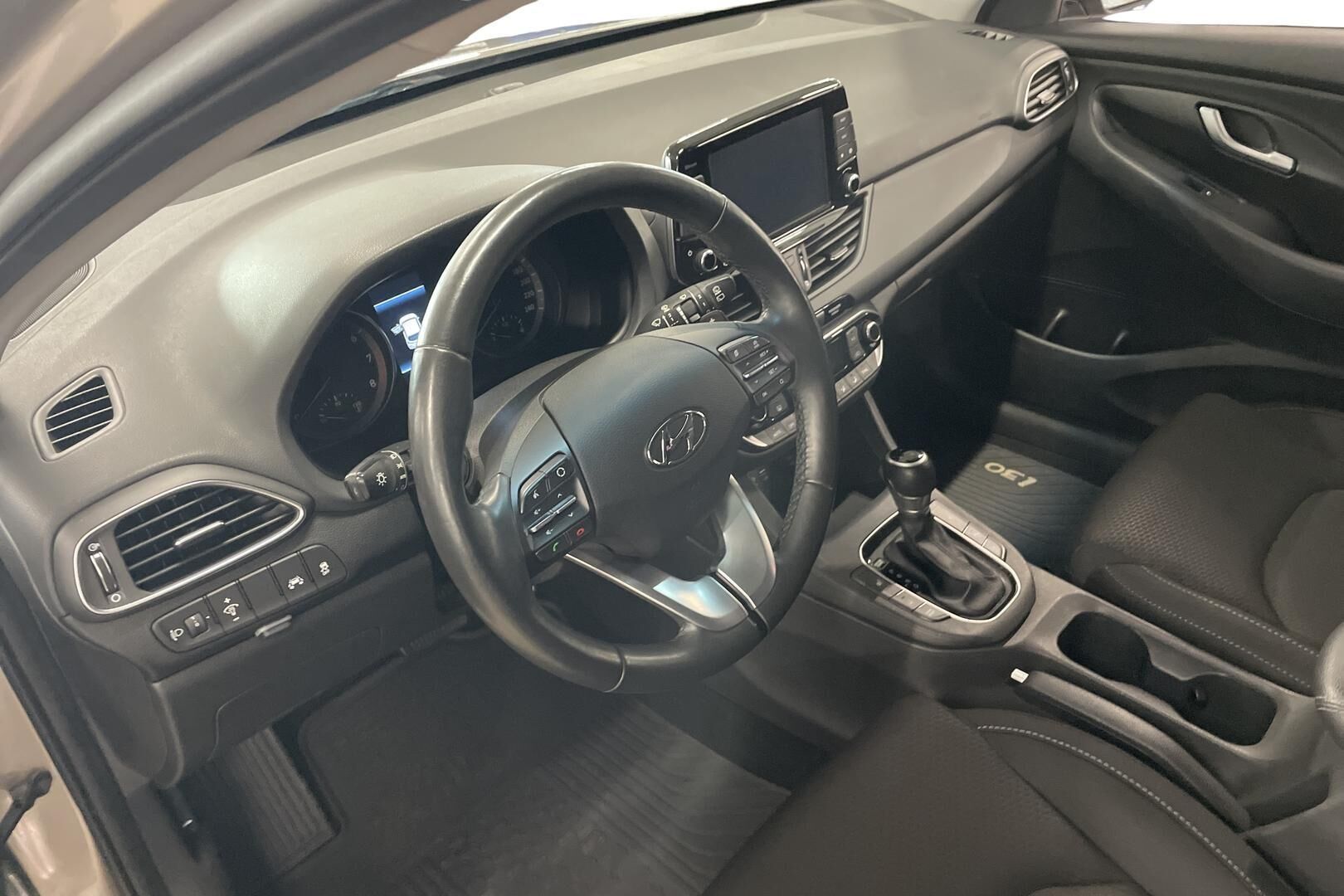 Hyundai i30 2018, photo 7/27
