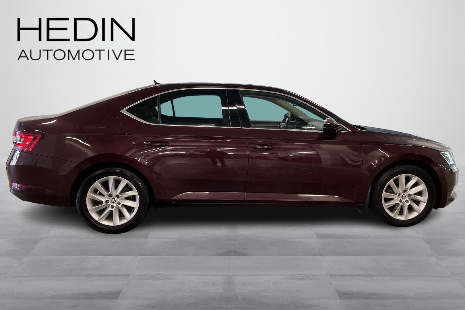 Skoda Superb 2015, kuva 6/19