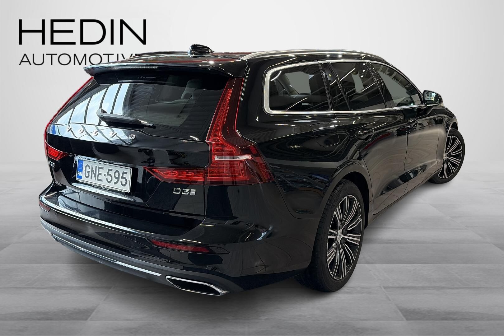 Volvo V60 D3 Business Inscription aut 2018, kuva 2/28