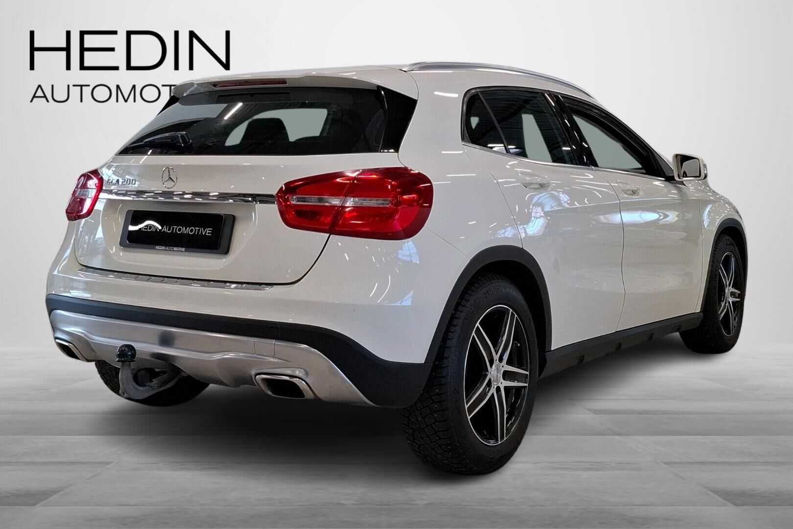 Mercedes-Benz GLA 200 A Premium Business 2016, bild 2/26