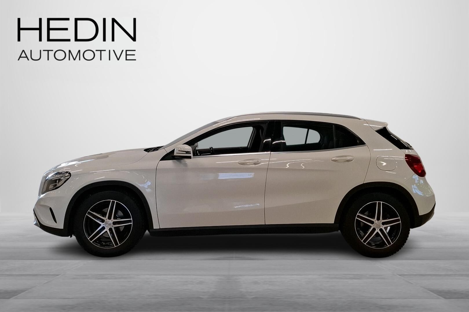 Mercedes-Benz GLA 200 A Premium Business 2016, bild 5/26