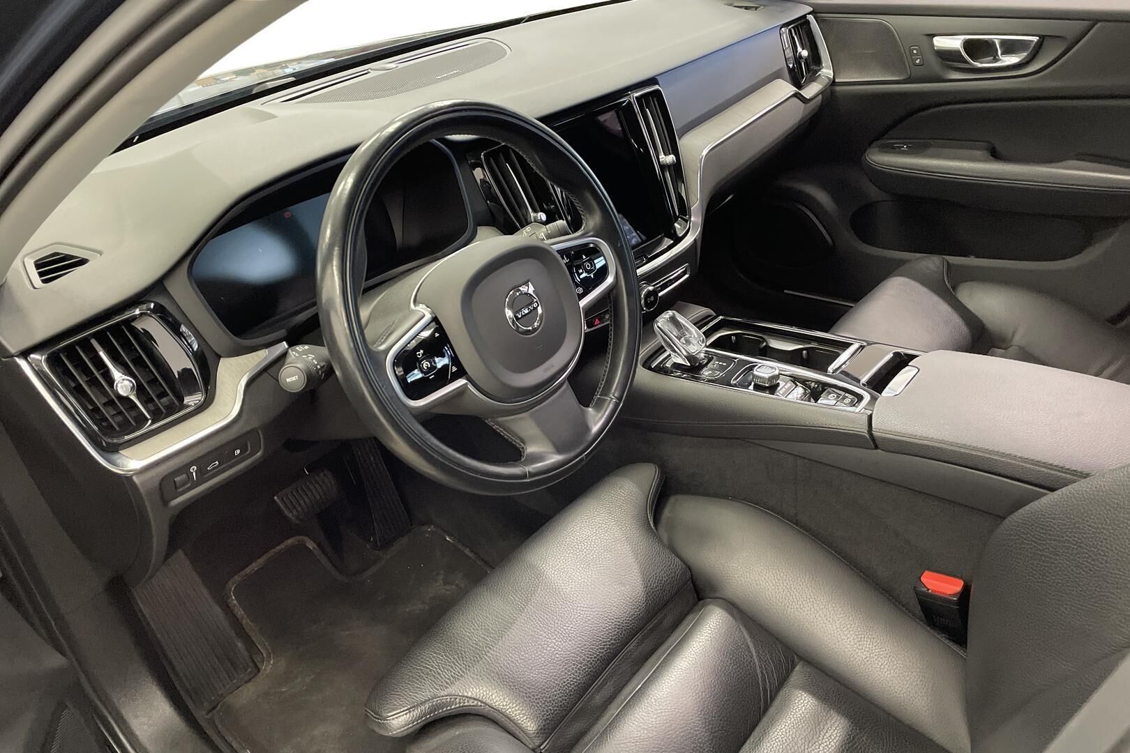 Volvo V60 2021, bild 7/25