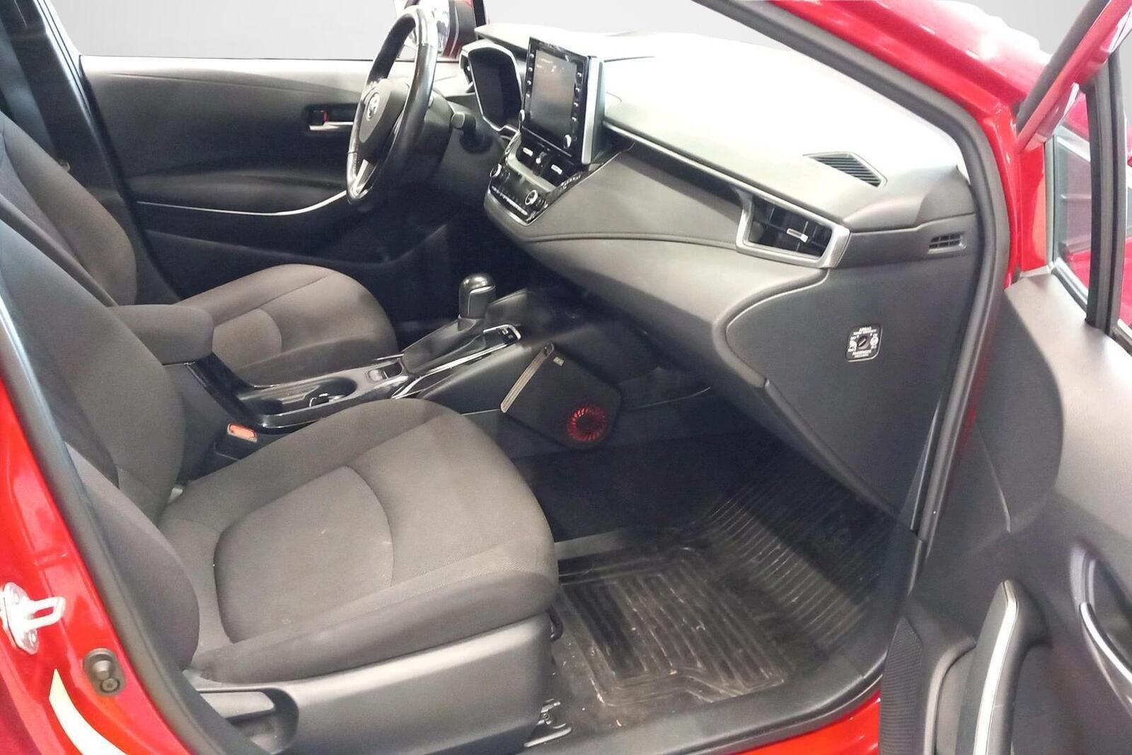 Toyota Corolla 2020, kuva 6/19