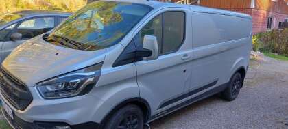 Ford TRANSIT CUSTOM 340 2,0TDCi 130 hv Trail Van N1 L2H1 M6 // Webasto / Vetokoukku / Nahat / LED-valot / Apple CarPlay - GOL-352