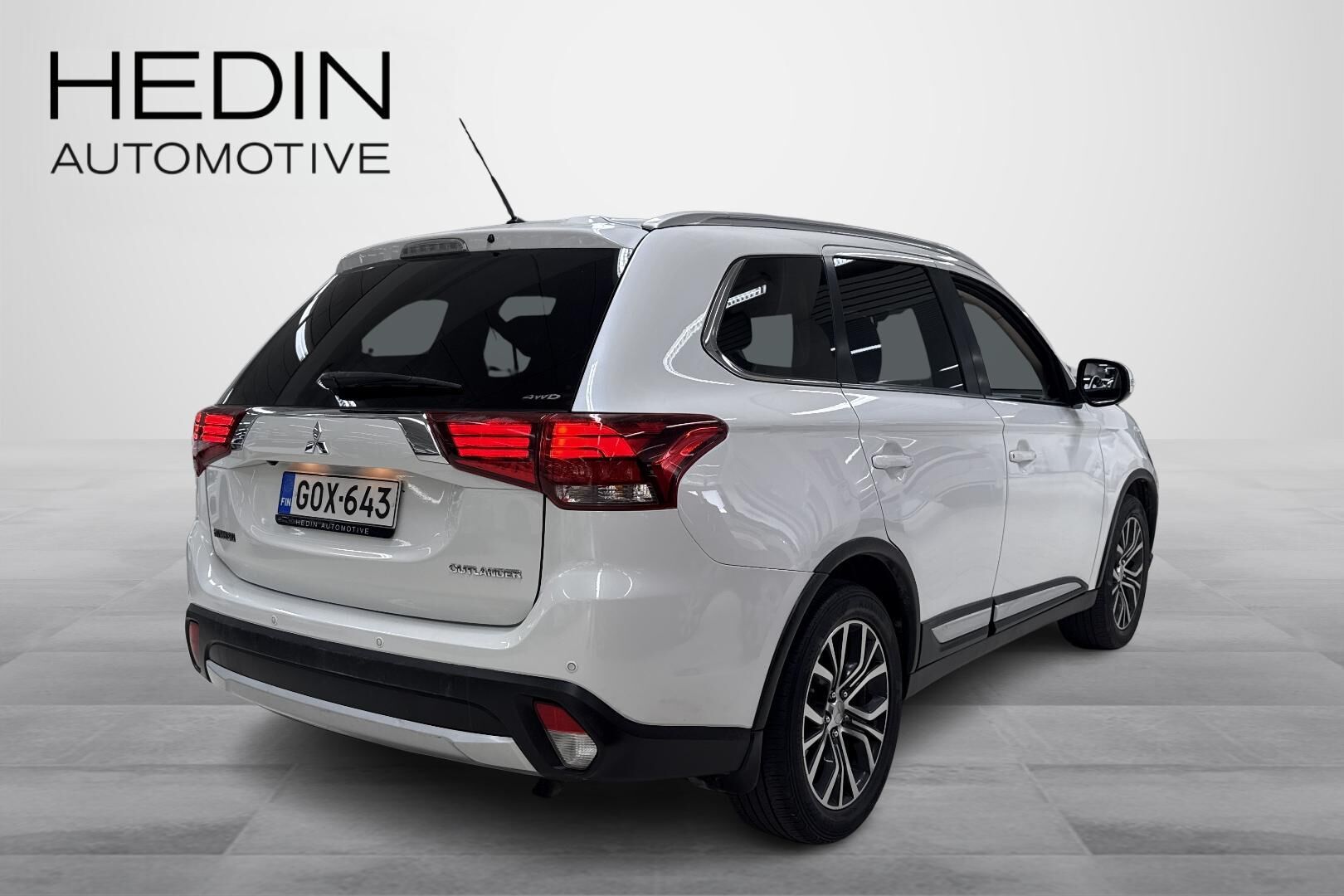 Mitsubishi Outlander 2016, kuva 2/27