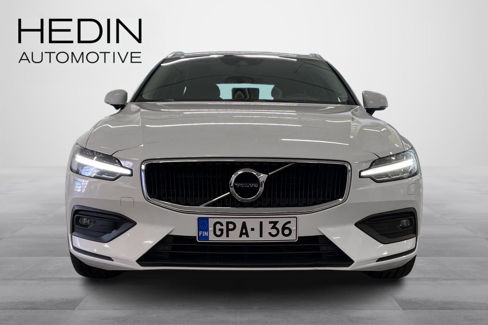Volvo V60 D3 AWD Momentum aut 2019, kuva 4/20