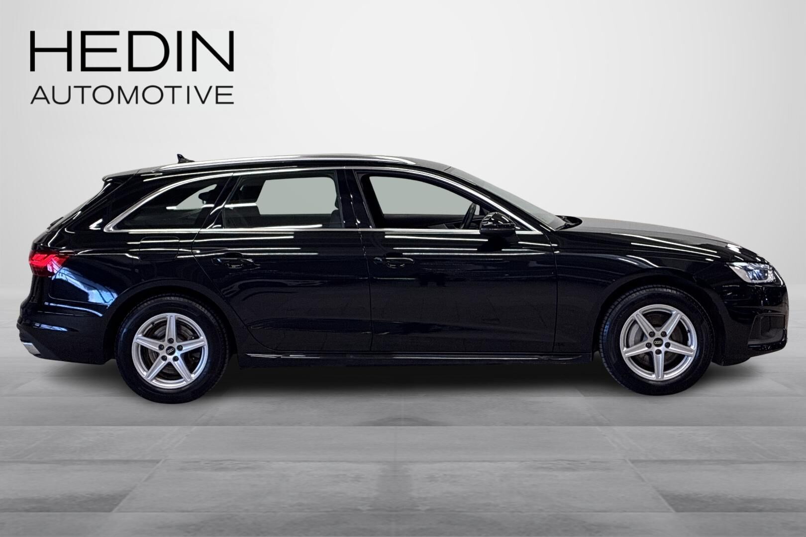 Audi A4 2023, kuva 6/19