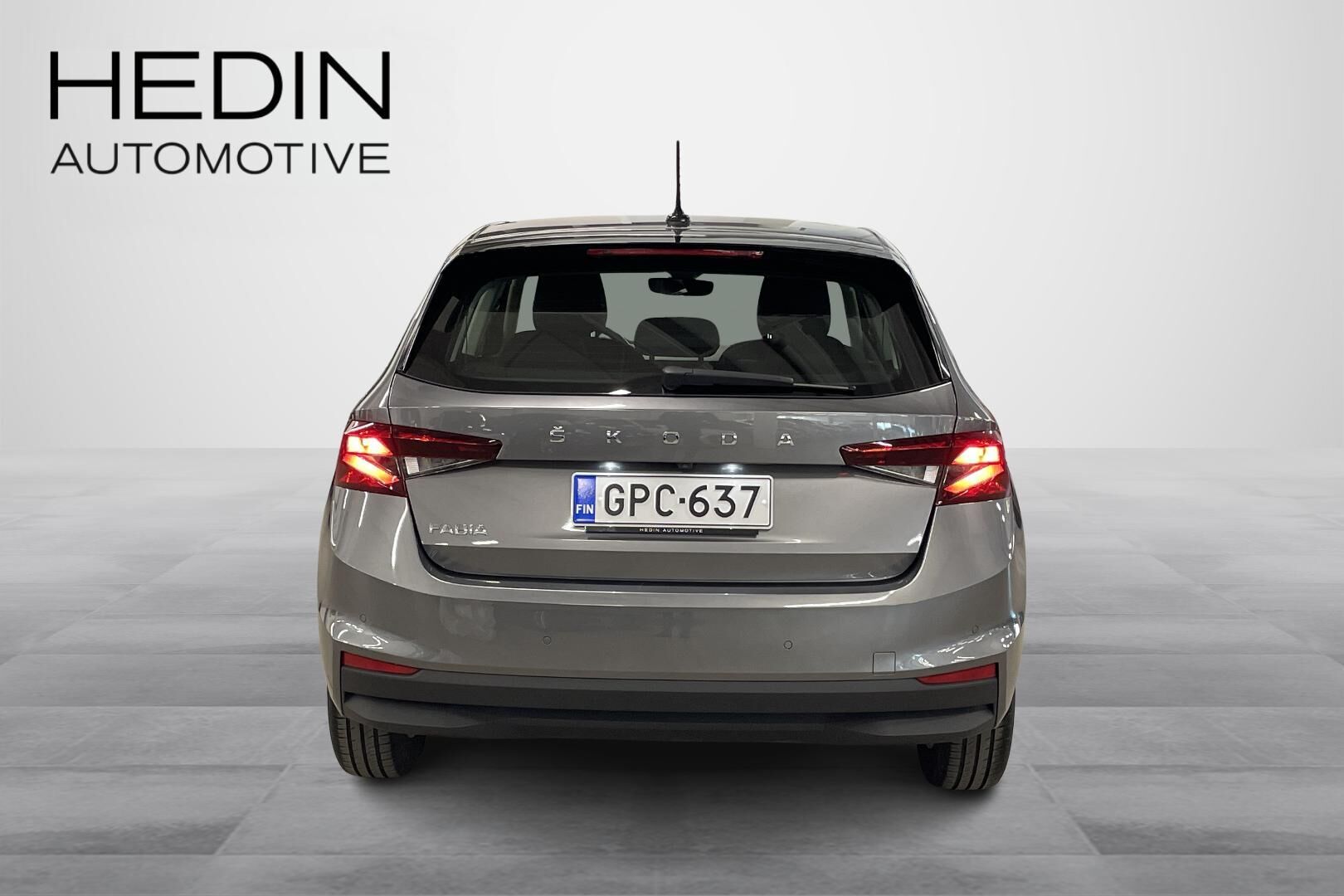 Skoda Fabia 1.0 TSI 110 Style DSG Autom. 2022, bild 3/28