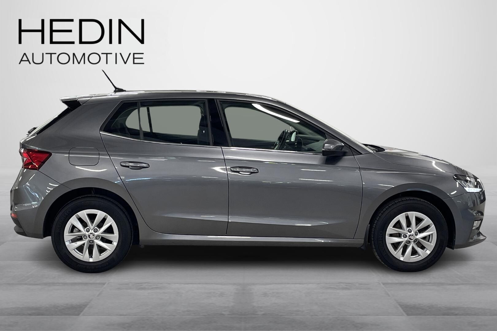 Skoda Fabia 1.0 TSI 110 Style DSG Autom. 2022, bild 6/28