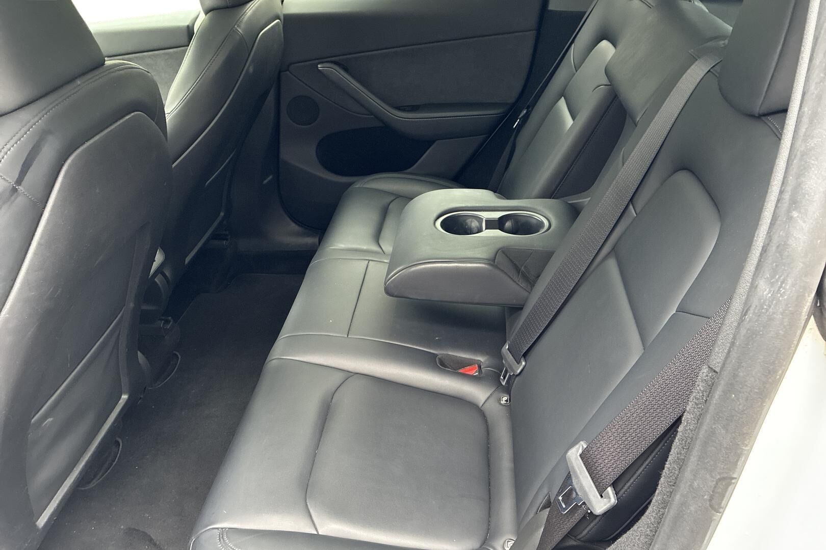 Tesla Model Y Long Range 2023, kuva 5/9