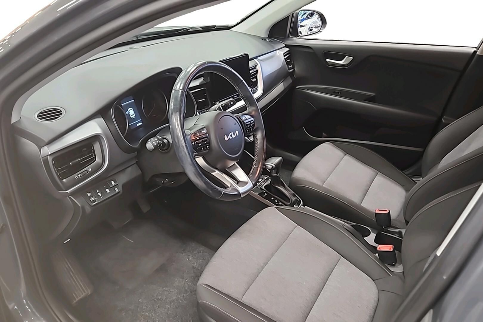 Kia Stonic 1,0 T-GDI 100hv LX DCT 2024, bild 7/24