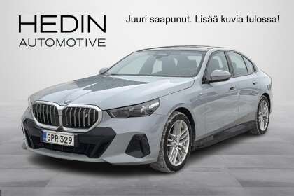 BMW i5 G60 eDrive40 M Sport // DA Professional / HarmanKardon / Panorama / Vetokoukku / 360° kamera / HUD! - GPR-329
