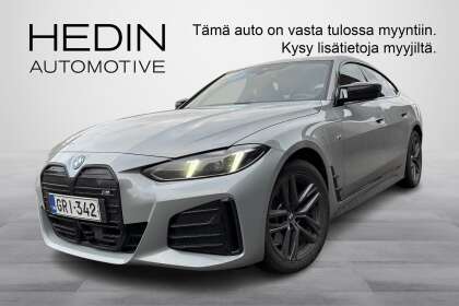 BMW I4 M50 xDrive Charged // Vetokoukku / ACC / Muistipenkki / Comfort Access  HiFi // - GRI-342