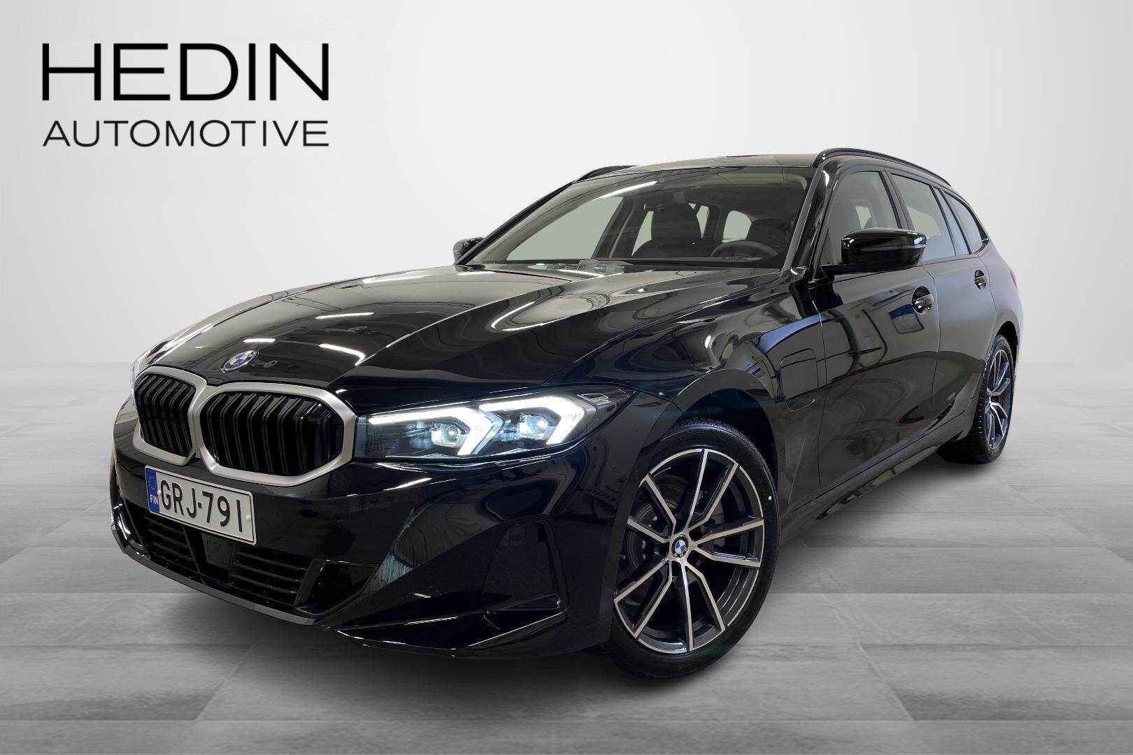 BMW 330 - GRJ-791