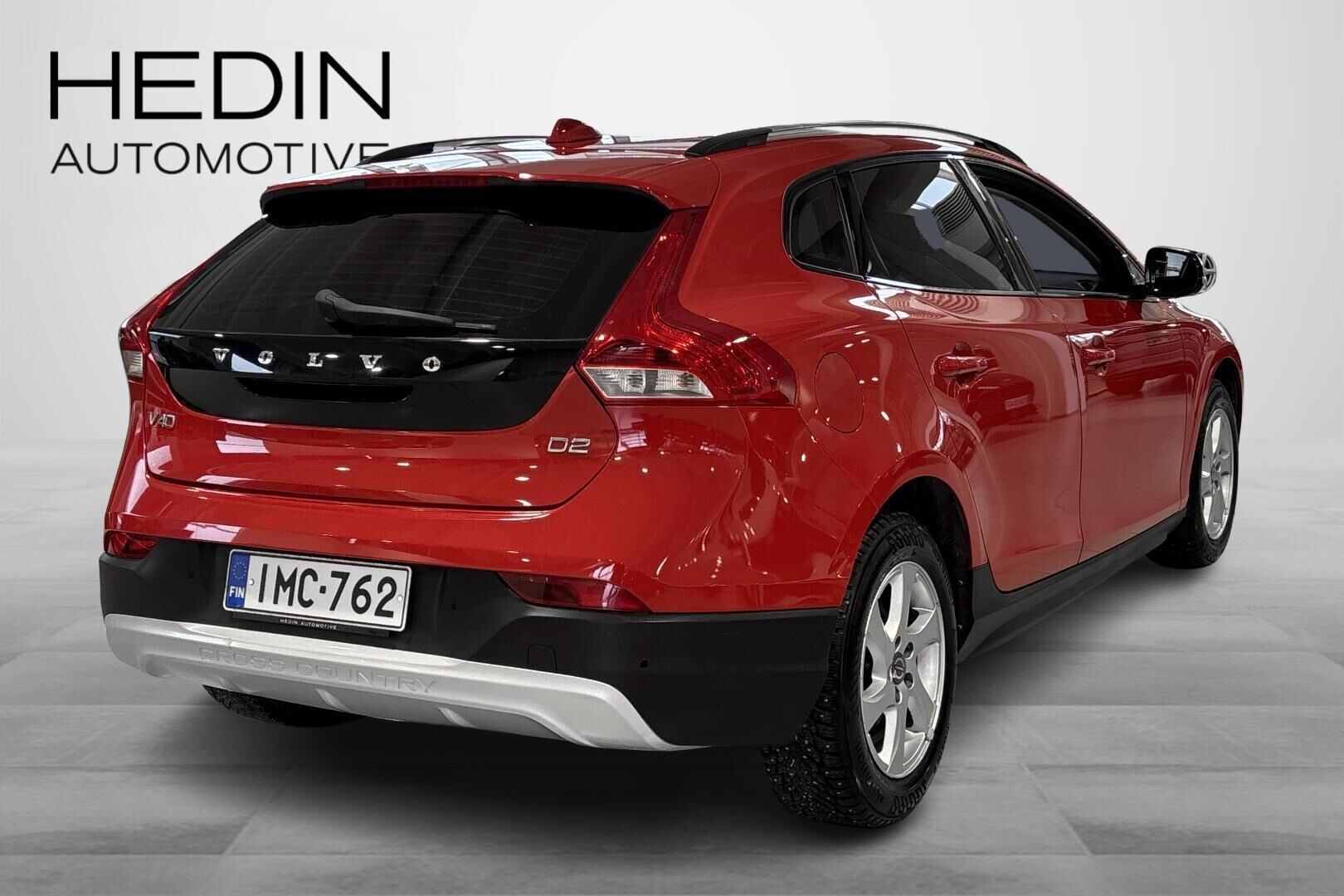 Volvo V40 Cross Country D2 Momentum aut 2015, kuva 2/19