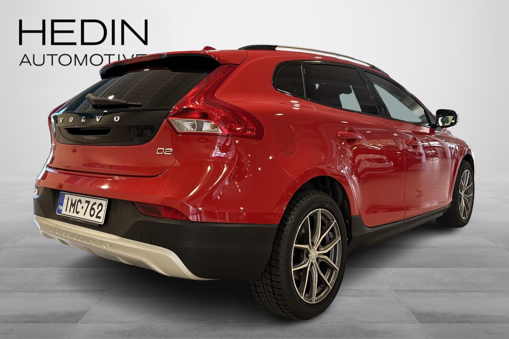 Volvo V40 Cross Country D2 Momentum aut 2015, kuva 3/35