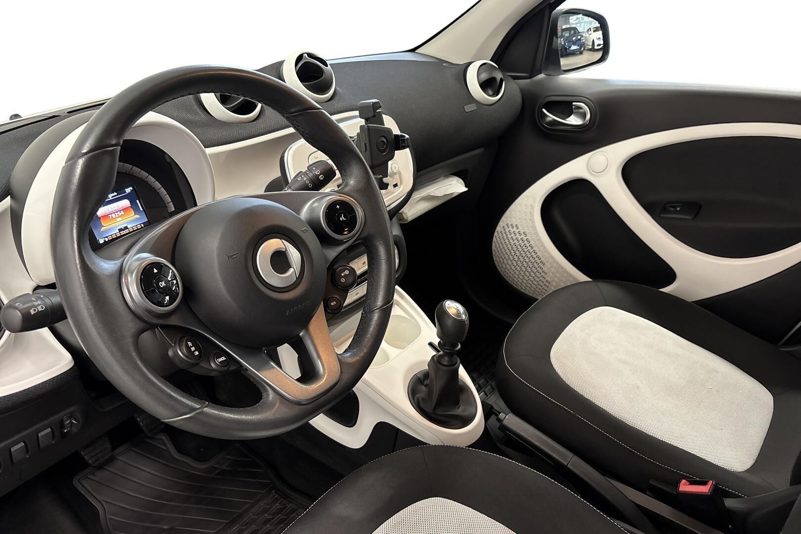 Smart Forfour passion 66 kW 2015, bild 7/23
