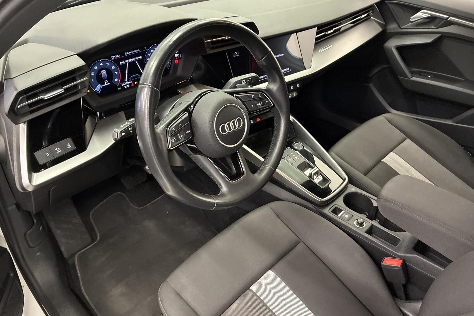 Audi A3 2023, kuva 7/23