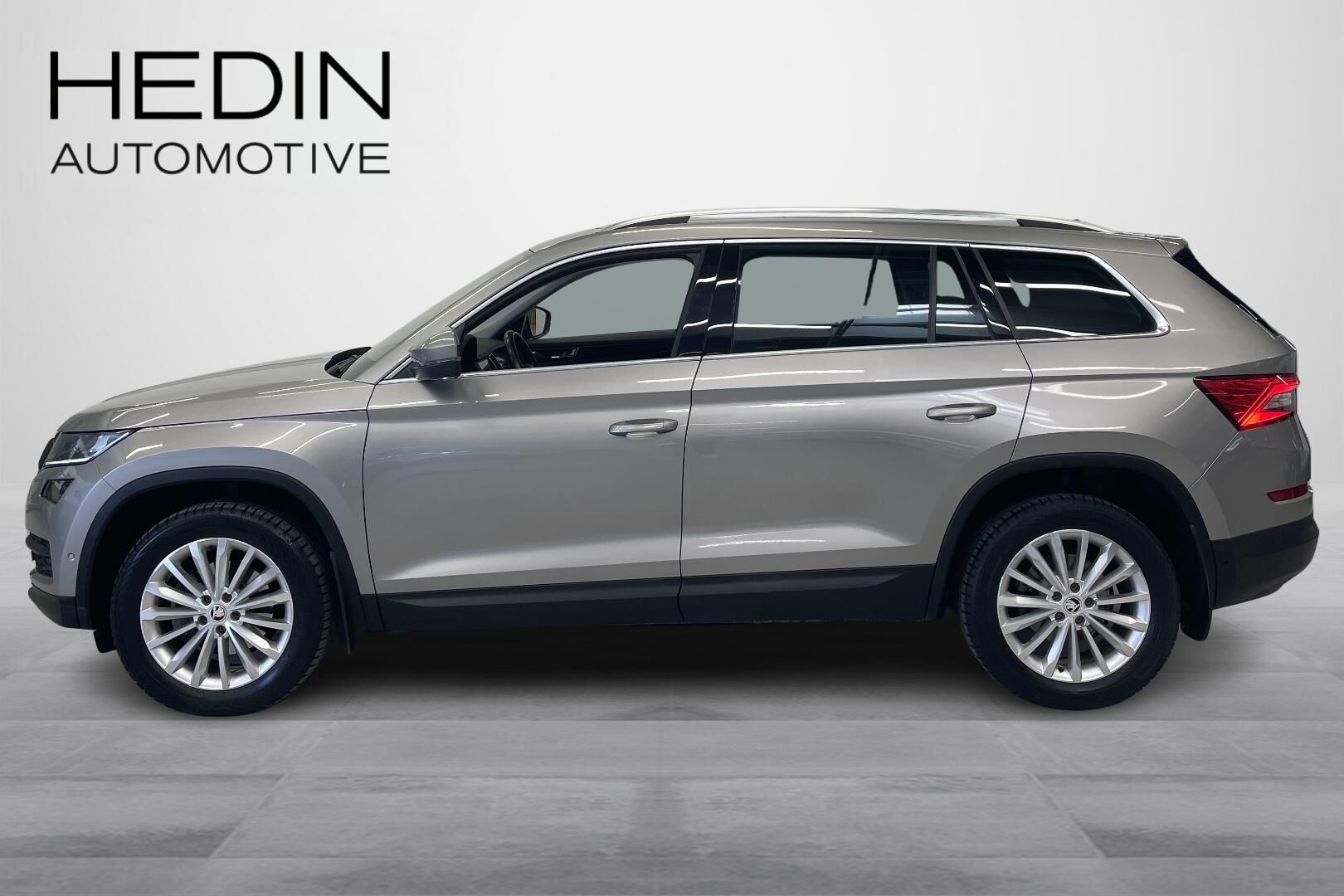 Skoda Kodiaq 2017, photo 5/25