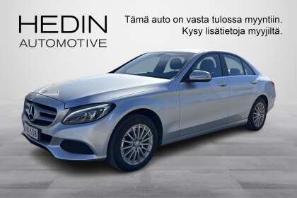 Mercedes-Benz C 200 // 2Xrenkaat / Lohkolämmitin / Peruutuskamera / Vetokoukku - INK-538