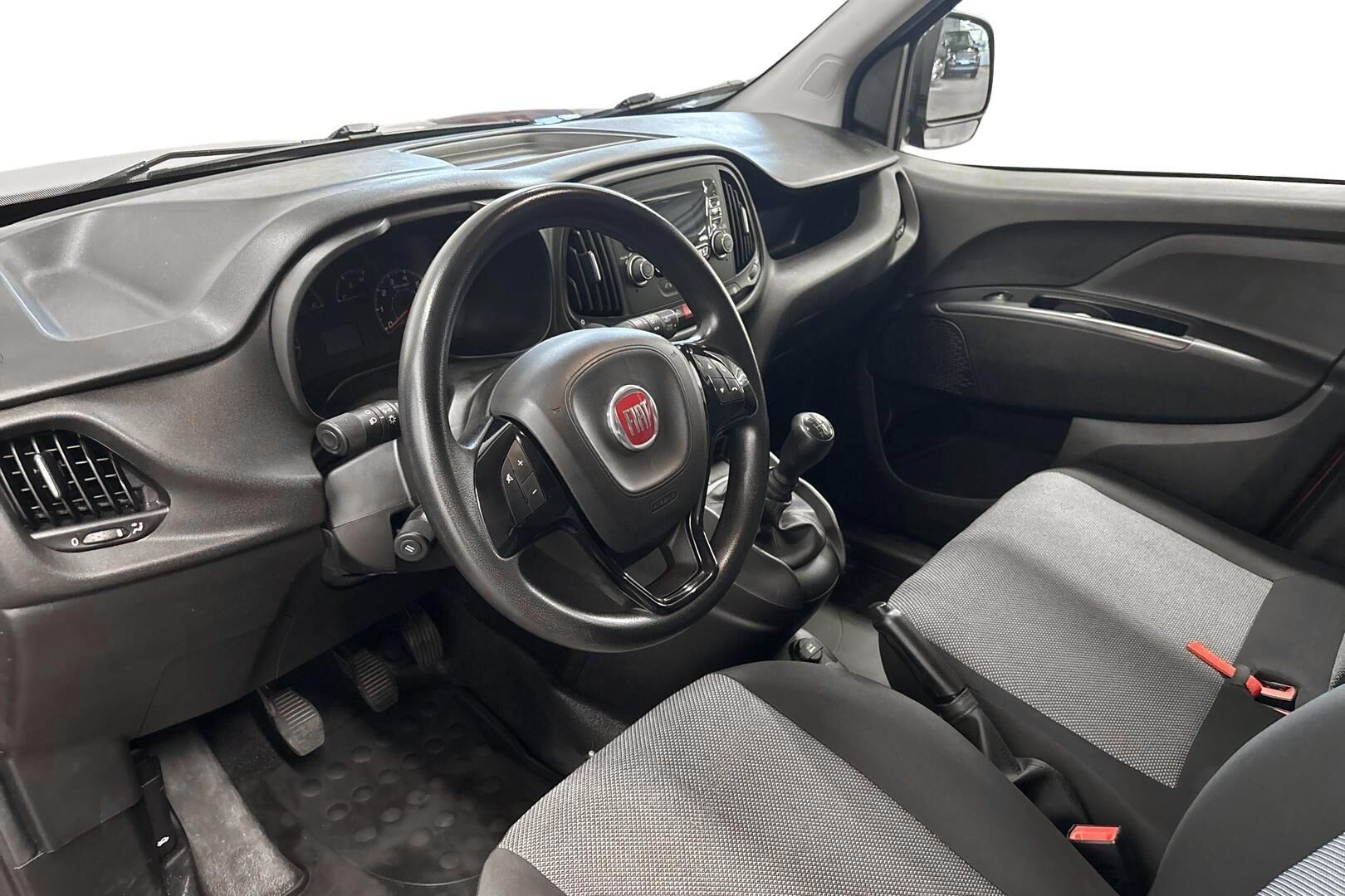 Fiat Doblo Cargo 1.3 Multijet 95 II L2 2019, bild 7/25