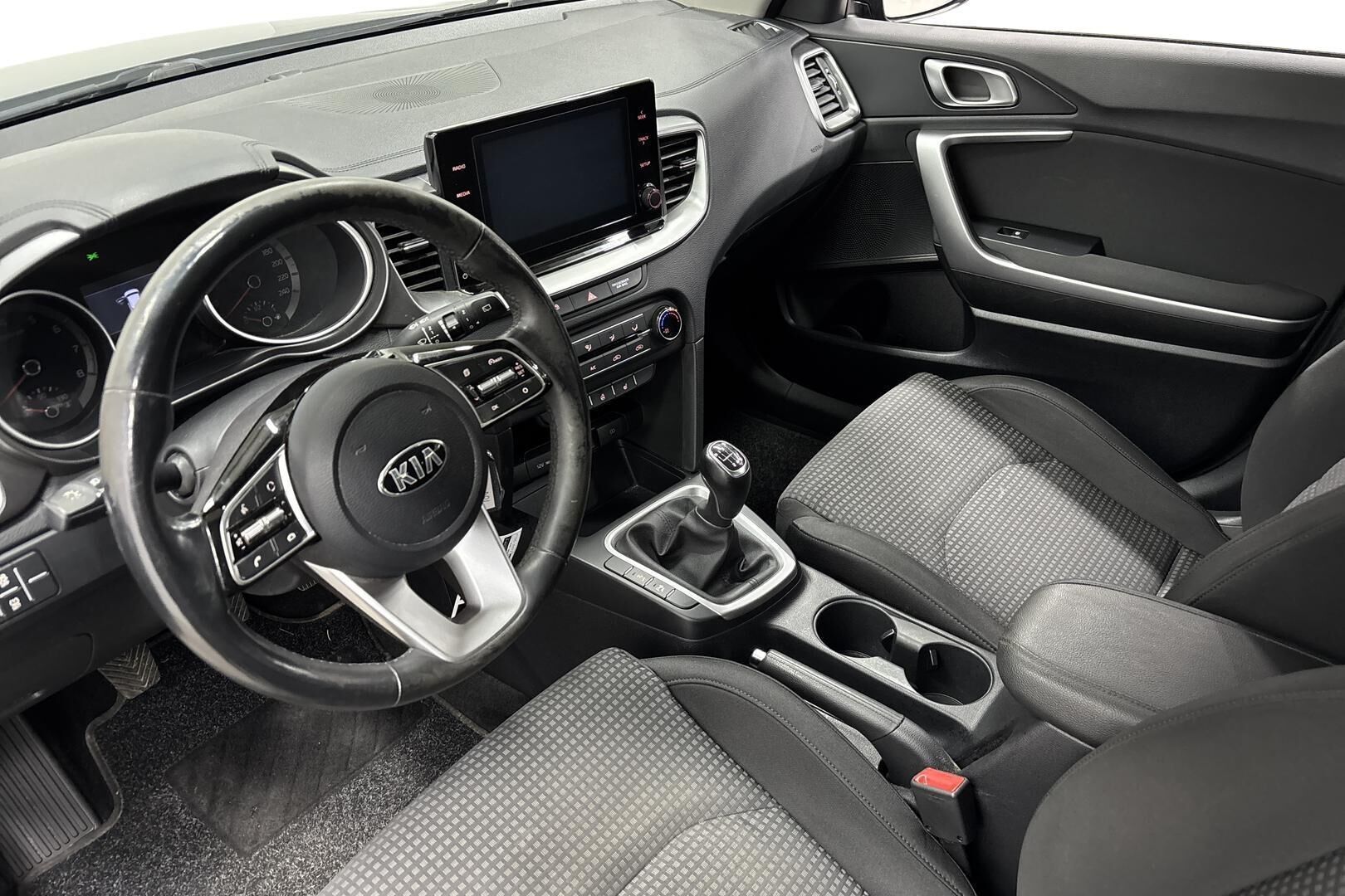 Kia Ceed 1,0 T-GDI 100hv LX 5D 2021, bild 7/21