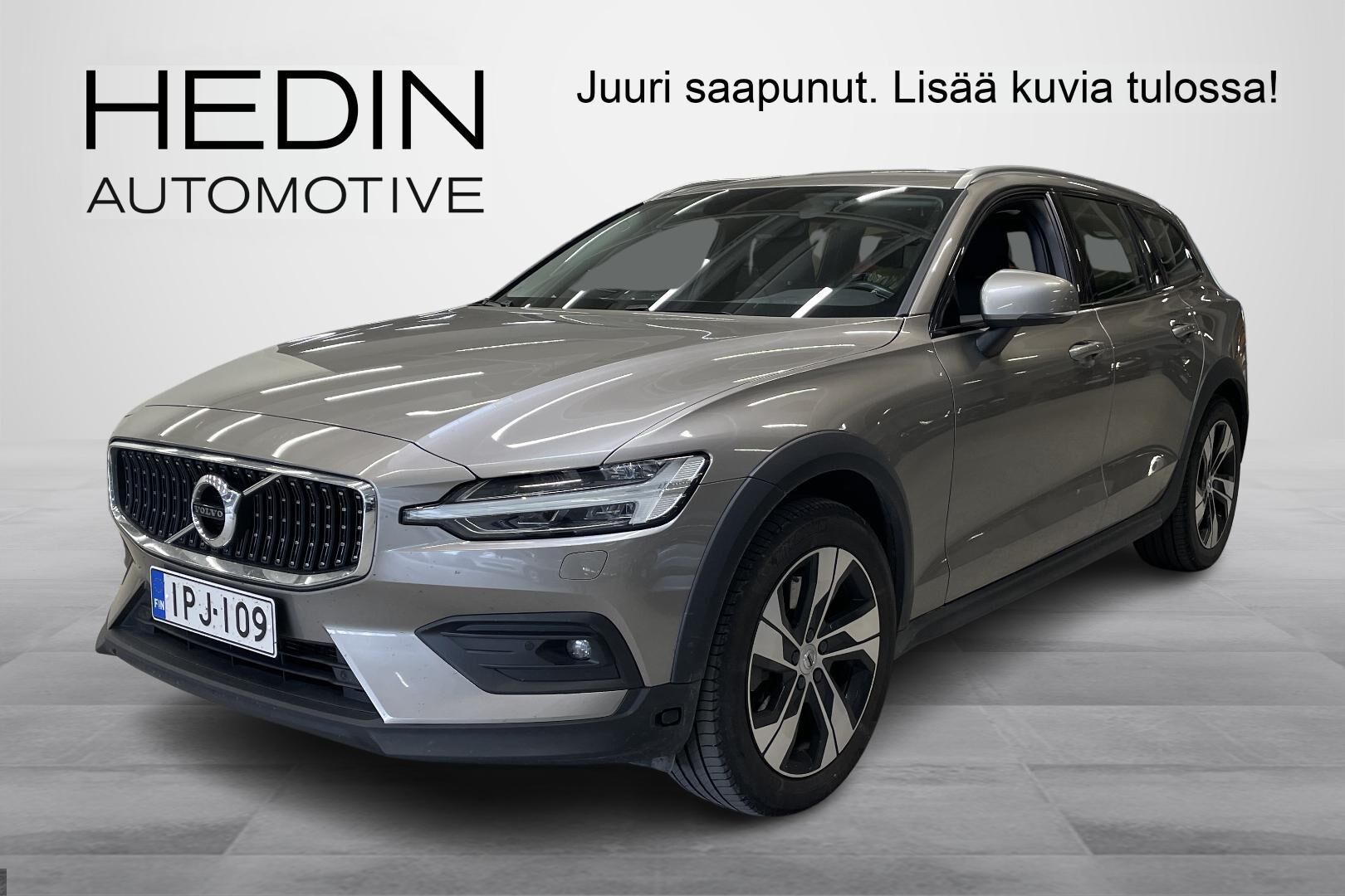 Volvo V60 CROSS COUNTRY - IPJ-109