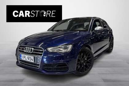 Audi S3 Compact Coupé 2,0 TFSI 221 kW quattro S tronic// Estoril Blue / Bang&Olufsen/ Kattoluukku / Nahat // - IPL-934