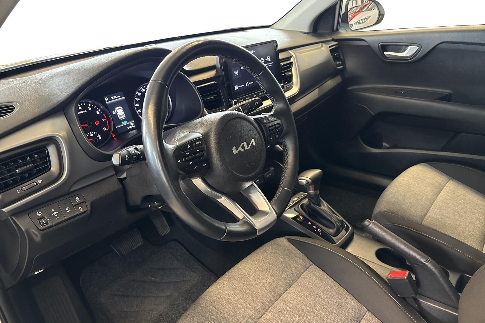Kia Stonic 1,0 T-GDI 100hv LX DCT 2024, kuva 7/24