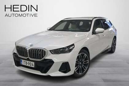 BMW i5 Touring xDrive40 Fully Charged//ESITTELYAUTO - ITB-924