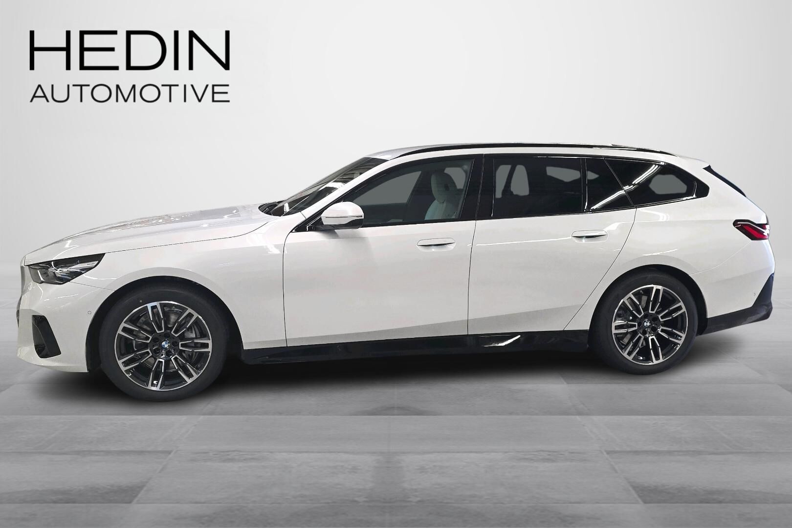 BMW i5 Touring xDrive40 Fully Charged 2026, bild 5/25