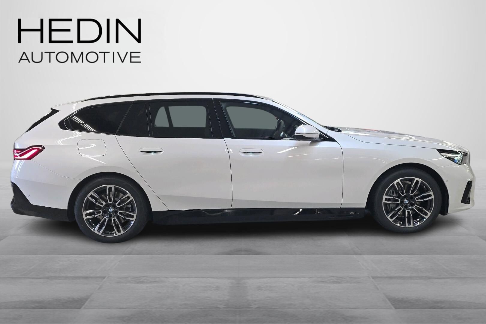 BMW i5 Touring xDrive40 Fully Charged 2026, bild 6/25