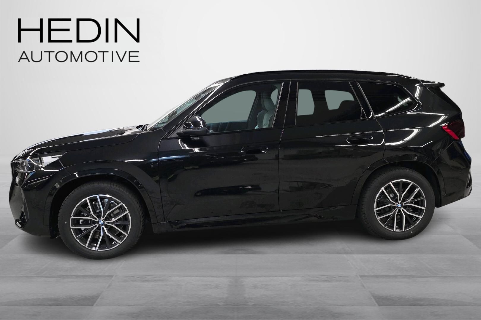 BMW iX1 xDrive30 Fully Charged 2026, kuva 5/24