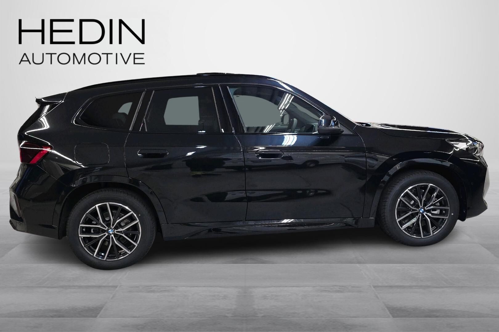 BMW iX1 xDrive30 Fully Charged 2026, kuva 6/24