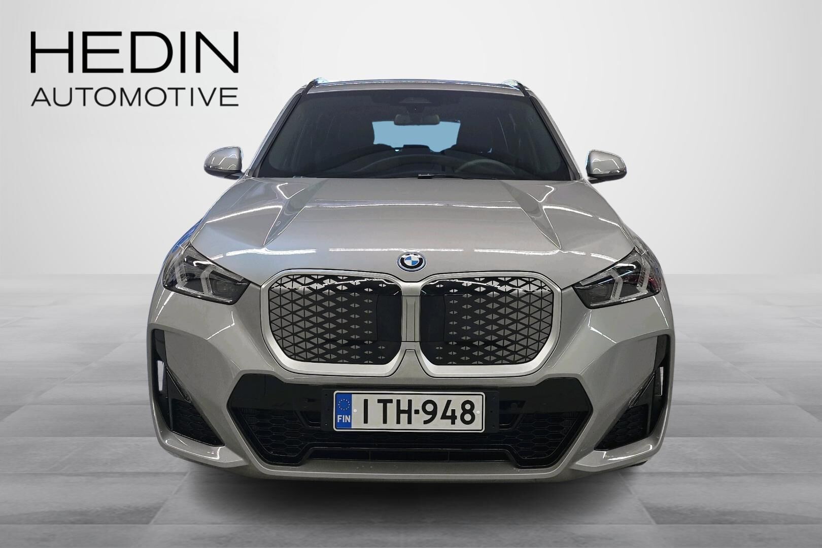 BMW iX1 U11 xDrive30 Fully Charged 2026, kuva 4/23